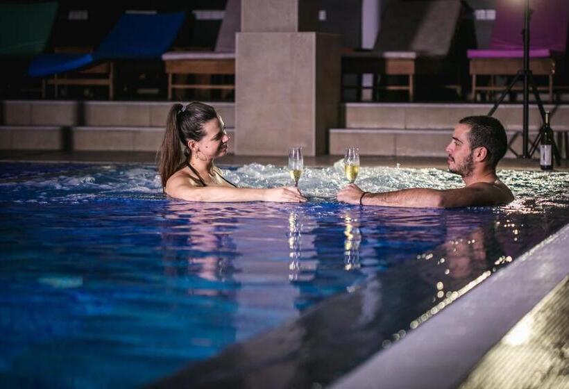 استودیوی استاندارد, Milmari Minart S40