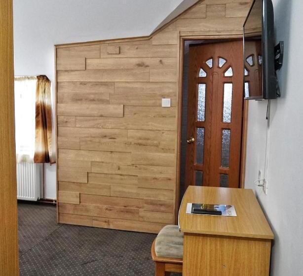 غرفة قياسية رباعية, Dor De Munte Straja