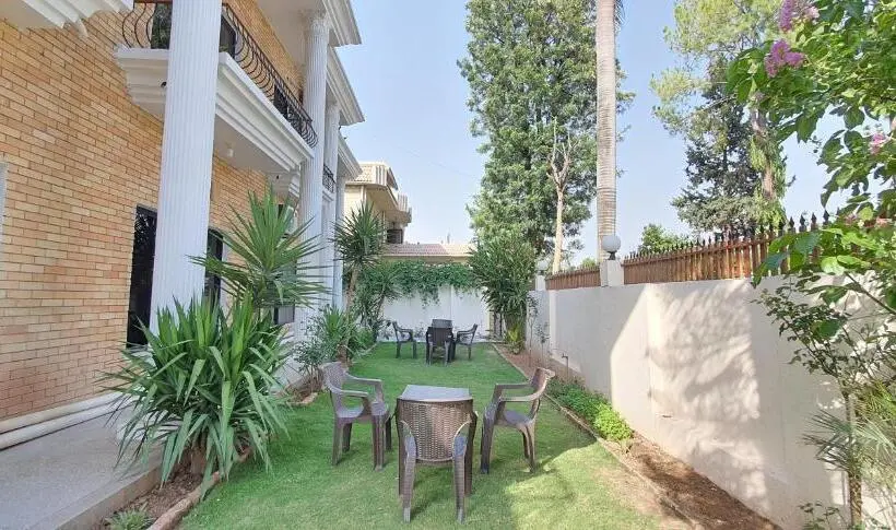 اتاق اکونومی, Infinity Villa