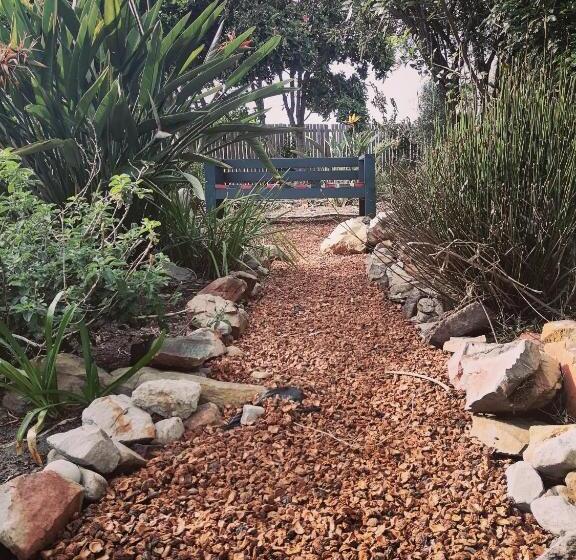 شاليه غرفة نوم واحدة, Its Practical Holidays