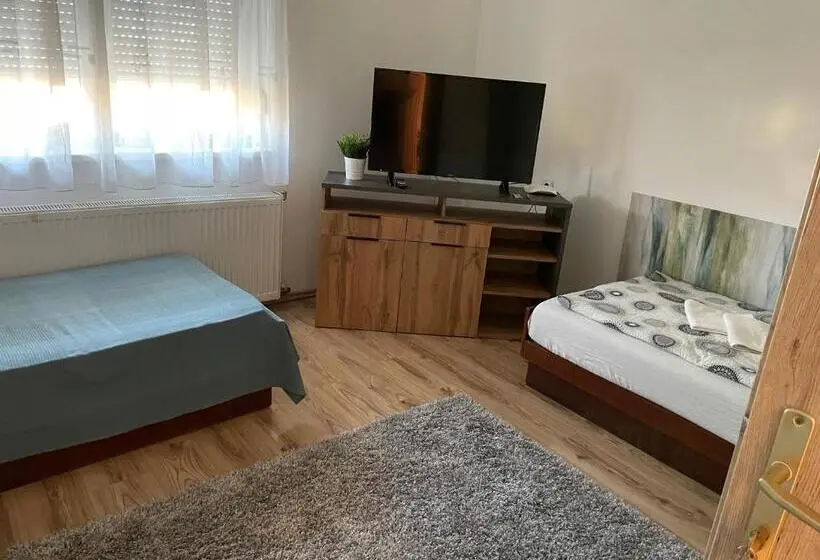 Standard-huone, Patak Pihenő