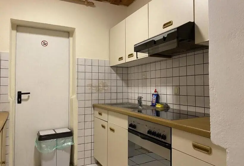 １ベッドルームアパートメント, Wa121   Monteurwohnung In Wackersdorf