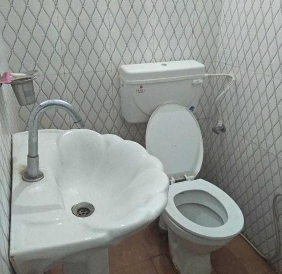 Трехместный Номер Классика, Pop 89210  Sagar