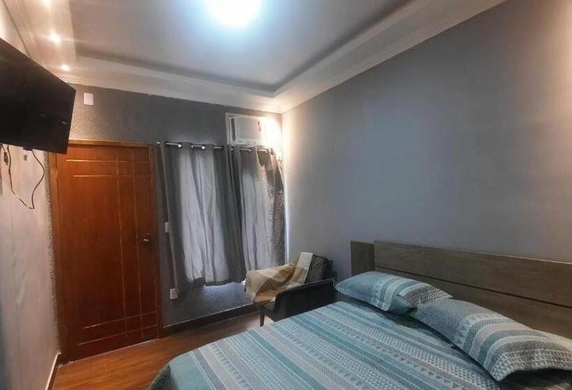 סוויטה עם מרפסת, Pousada Recanto Beach House   Cabo Frio   Rj  Unamar  Cond Florestinha   1 Min A Pé Da Praia