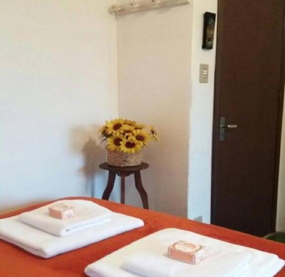 Quarto Quadruplo Estandar Banheiro Compartilhado, Pousada Spa Alto Da Serra