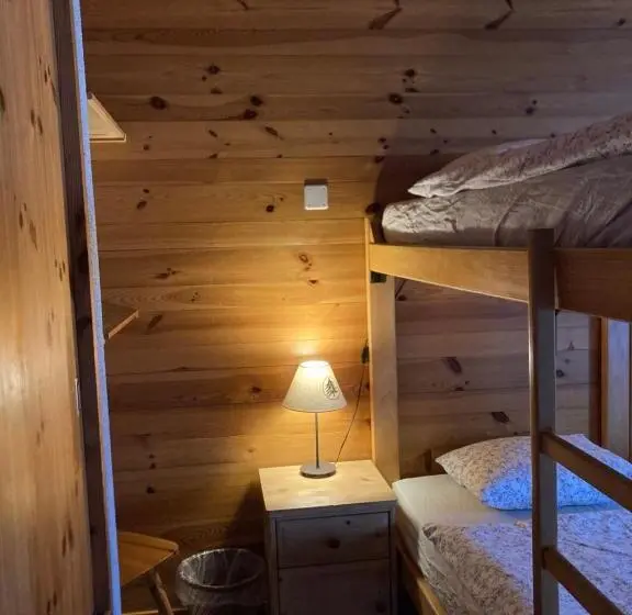 Standard Neljän Hengen Huone, B&b Chalet Rey Bellet