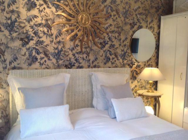 Comfort room with garden view, B&b Les Muscades