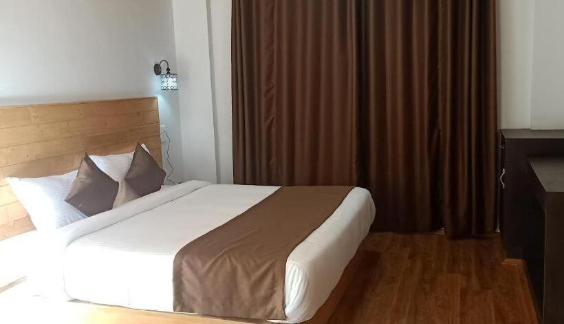 豪华房间, Aranyavilas