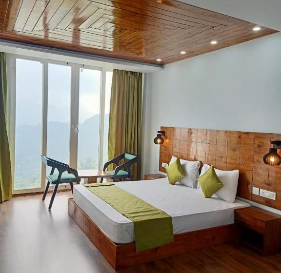 高级大房间, Aranyavilas