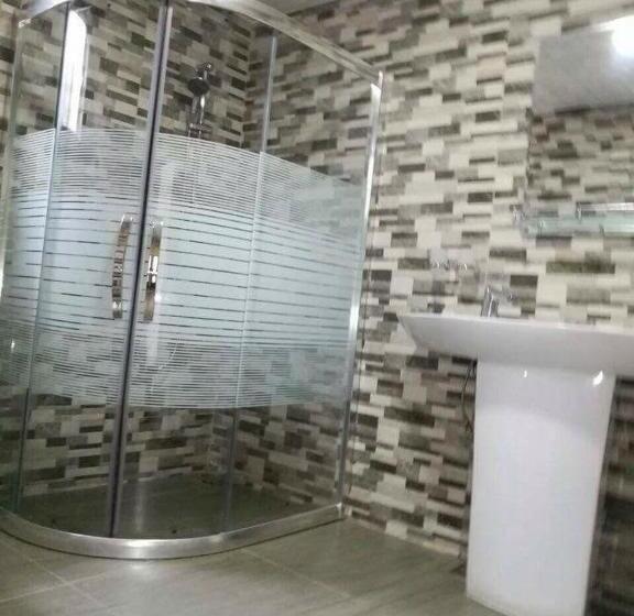 Номер Стандарт, El Corazon De Hikkaduwa