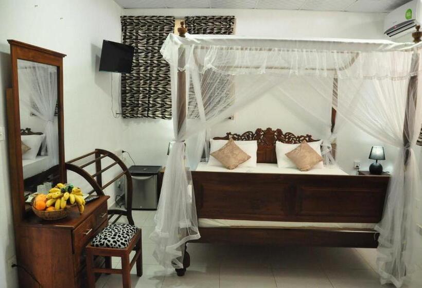 Номер Стандарт, El Corazon De Hikkaduwa