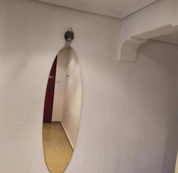 Номер Стандарт Индивидуальный, Piso Compartido Cerca De La Universidad Ceu