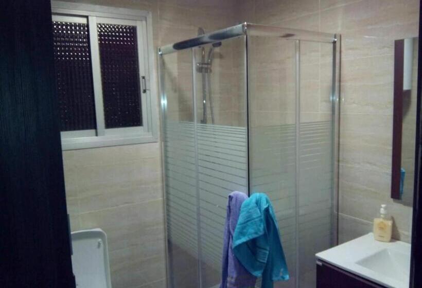 Номер Стандарт Индивидуальный, Piso Compartido Cerca De La Universidad Ceu