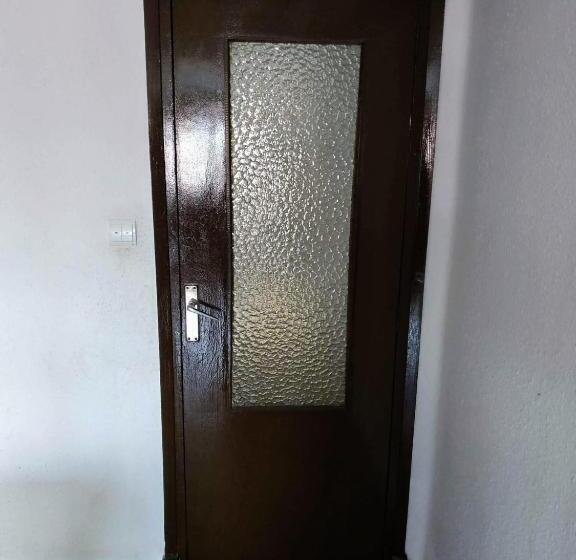 Номер Стандарт Индивидуальный, Piso Compartido Cerca De La Universidad Ceu