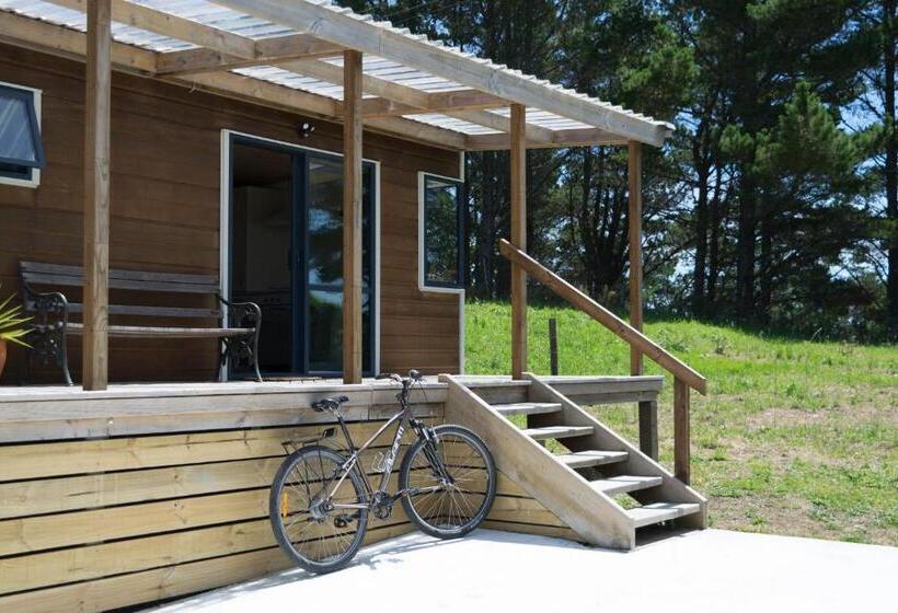 بانگلوی استاندارد, Scenic Waterways Retreat