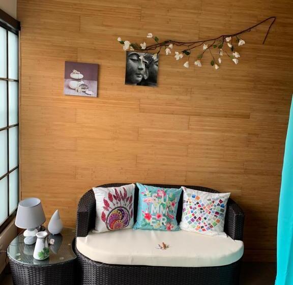 침실 1개 아파트, Fengshui Residence