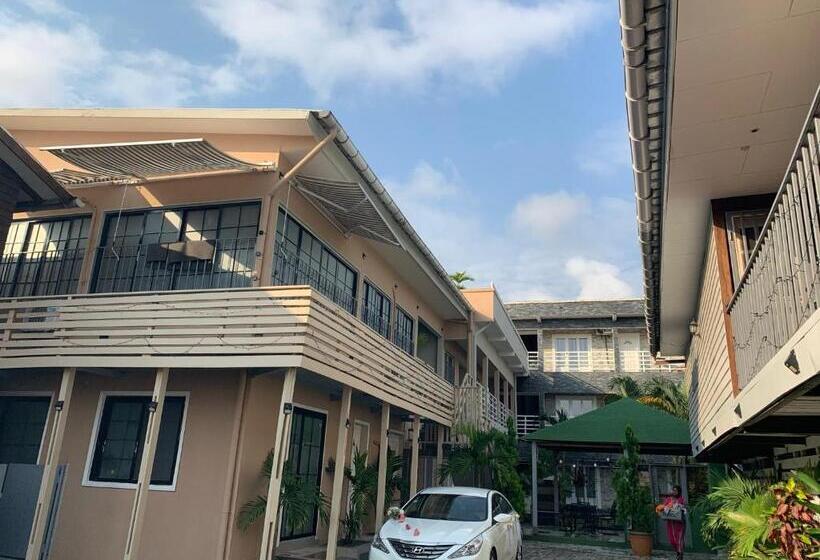 침실 1개 아파트, Fengshui Residence