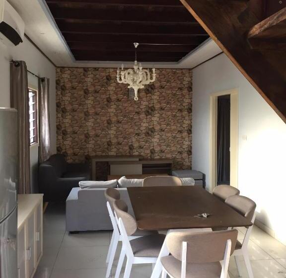 استودیو خانوادگی, Fengshui Residence