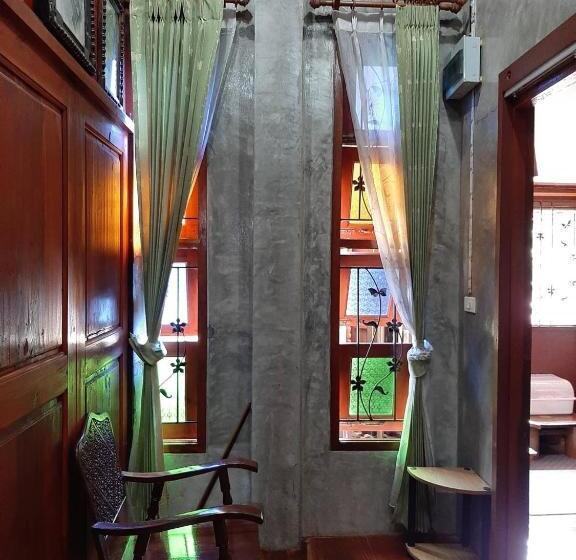 Casa 2 Dormitoris, ชรินพันธ์เฮ้าส์