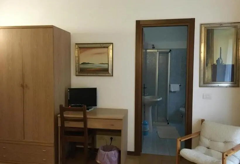 スタンダードトリプルルーム, Albergo La Perla