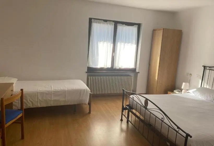 スタンダードトリプルルーム, Albergo La Perla