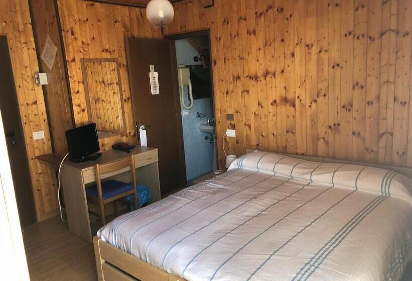 标准间, Albergo La Perla