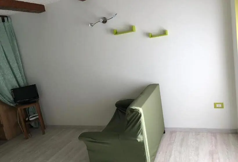 ビュー有りのスタンダードワンルーム, Albergo La Perla