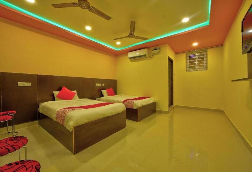 标准间, Collection O Joliday Inn