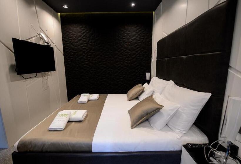 اتاق لوکس, In Park Villa