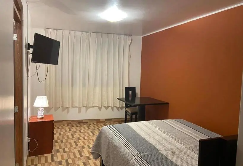 Standard Kolmen Hengen Huone, Puerto Bayovar Ii