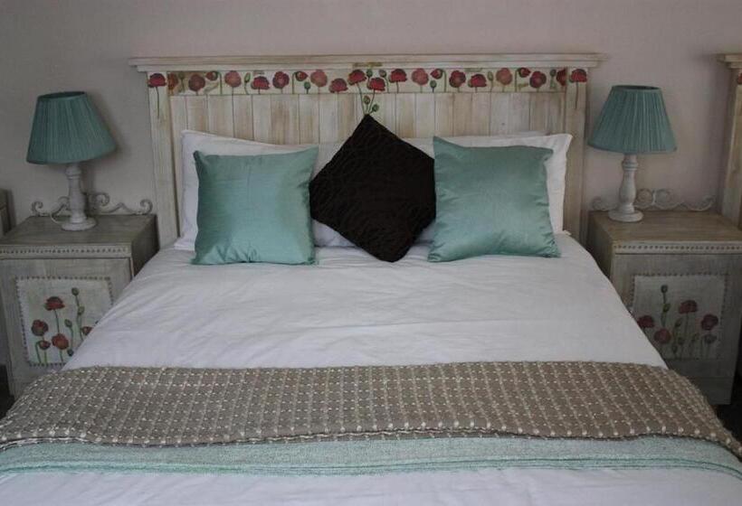 חדר סטנדרט נוף לבריכה, Big Tree Guesthouse Brits