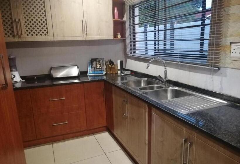 اتاق لوکس, Garden View Guesthouse Fleurhof