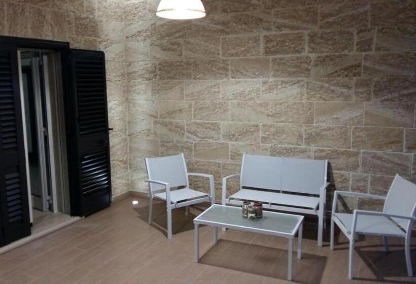 חדר סטנדרט לשלושה, La Casa Malu