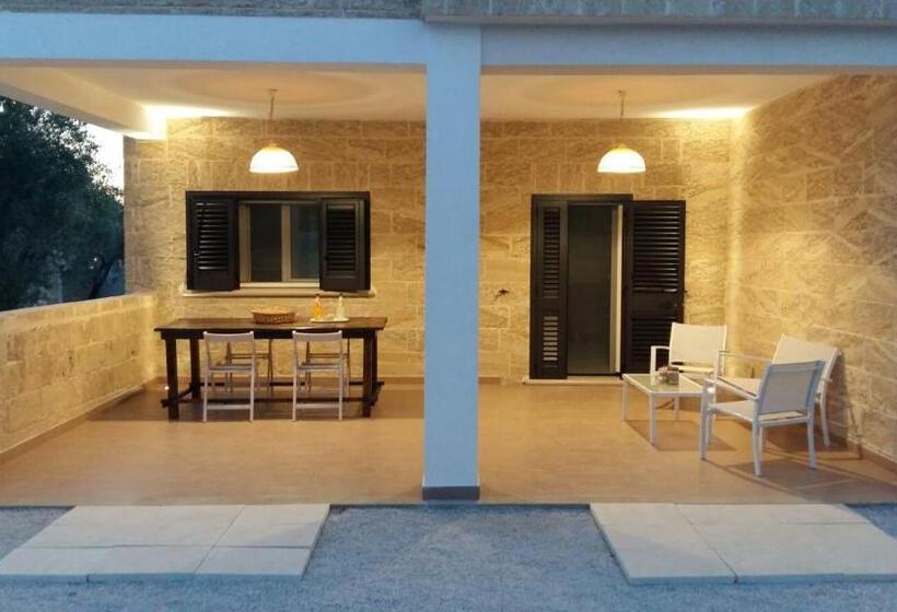 חדר סטנדרט לשלושה, La Casa Malu