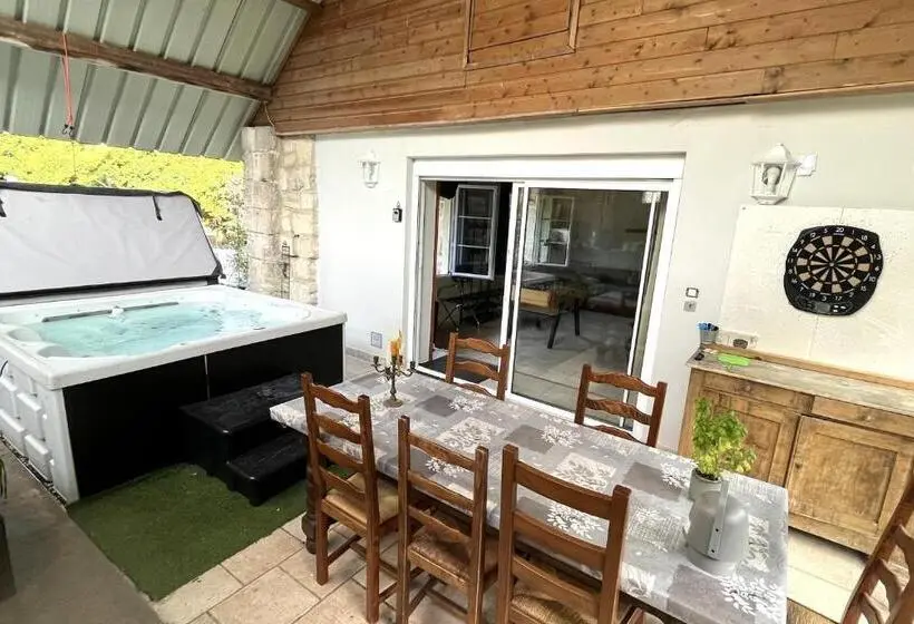 １ベッドルームハウス, Relais De Poste Des Templiers