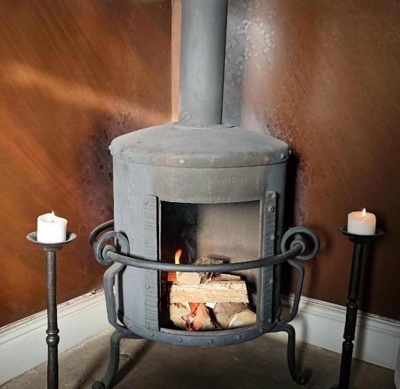 شاليه سوبيريور غرفة نوم واحدة, South Hill