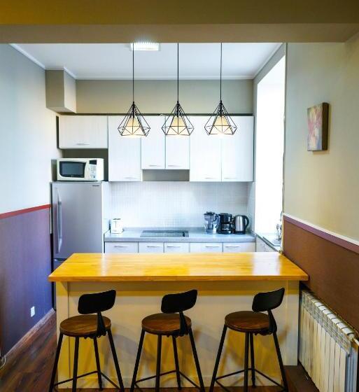 اتاق استاندارد یک تخته با سرویس بهداشتی مشترک, Zaya Guest House