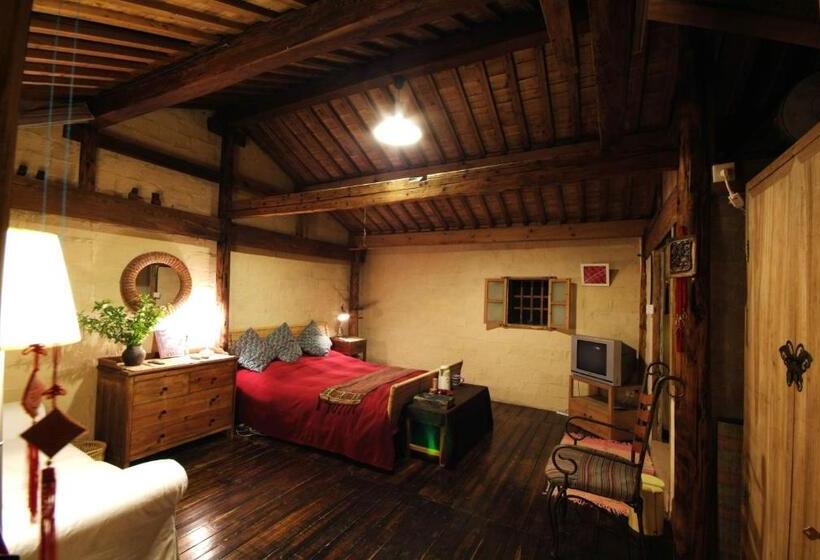 Люкс, Pig S Boutique Hotel Xidi