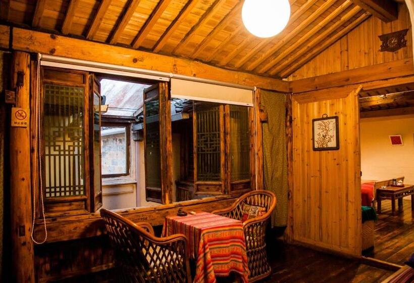 Люкс, Pig S Boutique Hotel Xidi