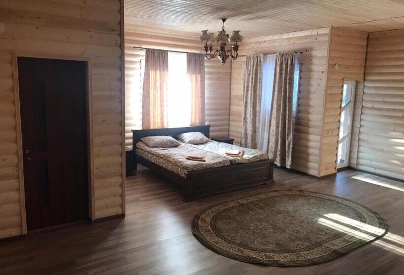 Suite cu Vedere la Munte, чорна вода