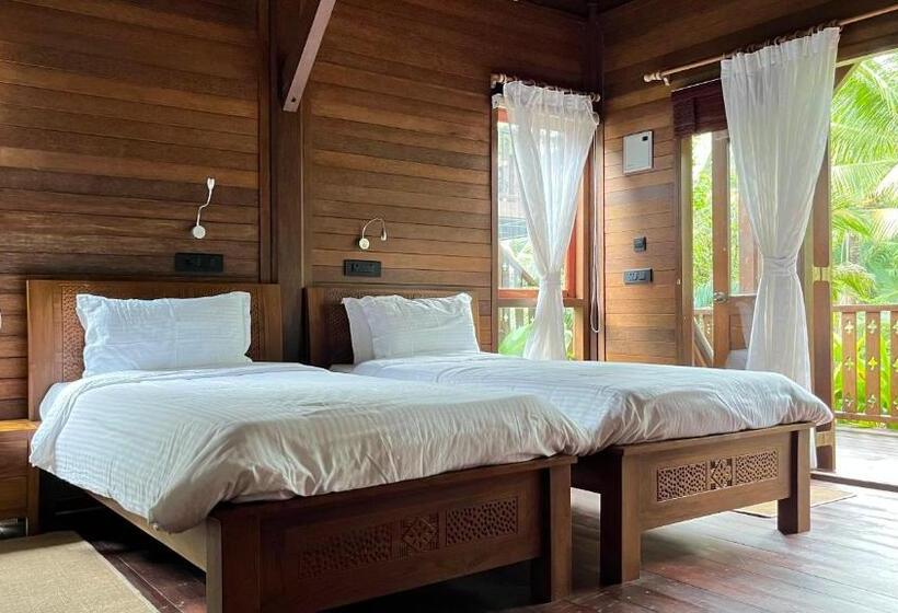 חדר סופריור נוף לגינה, Big Tree Cottages