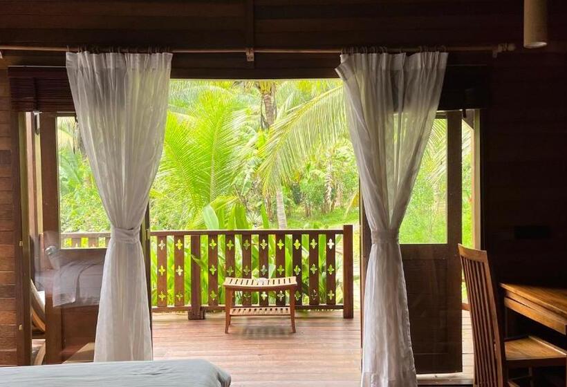 חדר סופריור נוף לגינה, Big Tree Cottages