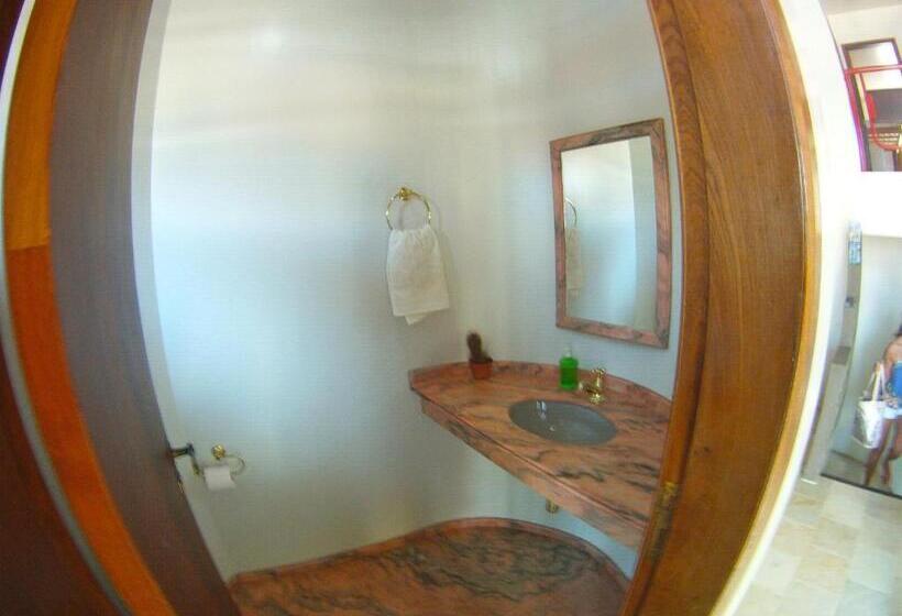 חדר סטנדרט חדר אמבטיה משותף, Sunhouse Hostel