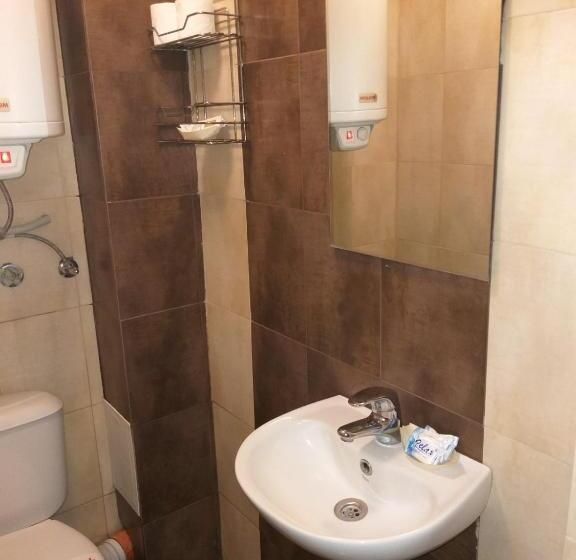 Апартаменты 1 Спальня, Radi Inn