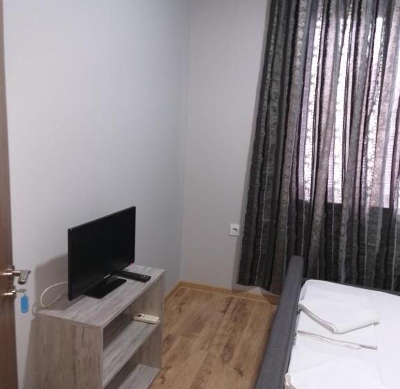 Апартаменты 1 Спальня, Radi Inn