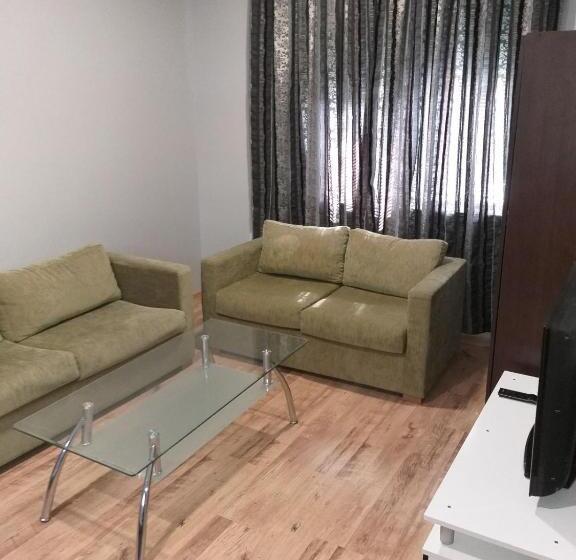 Апартаменты 1 Спальня, Radi Inn