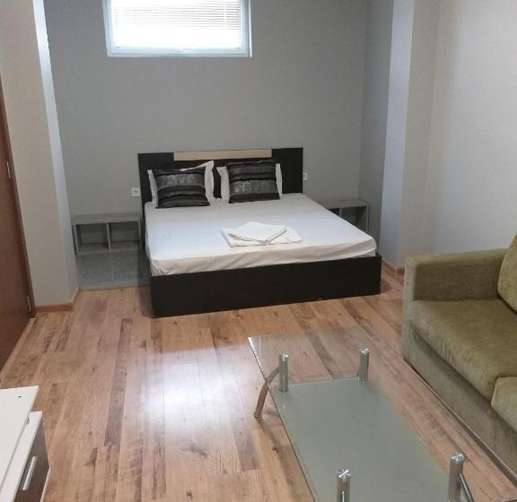 Апартаменты 1 Спальня, Radi Inn