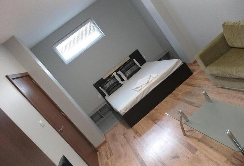 Апартаменты 1 Спальня, Radi Inn