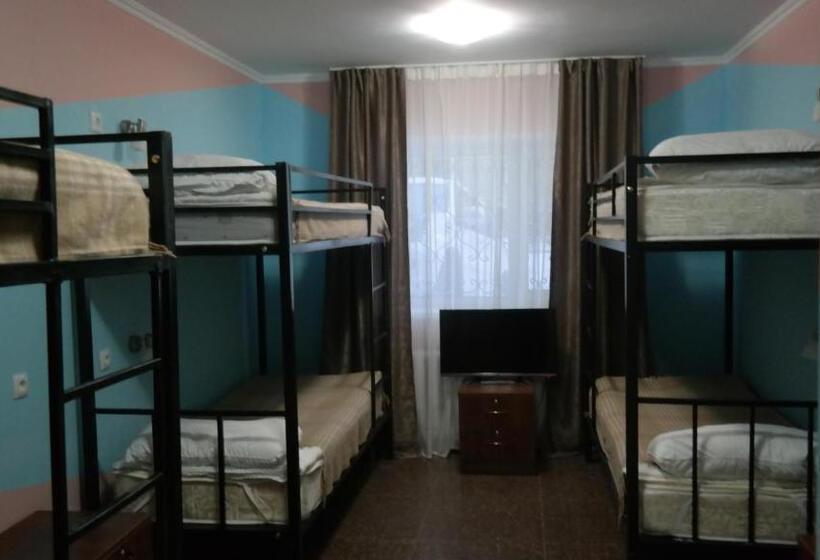 تختخواب در اتاق مشترک, Astana Best Hostel