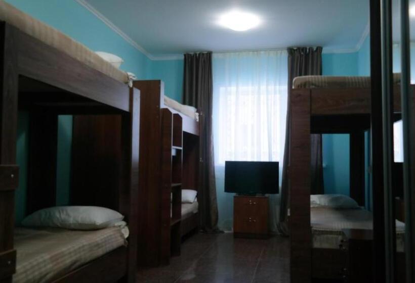 تختخواب در اتاق مشترک, Astana Best Hostel